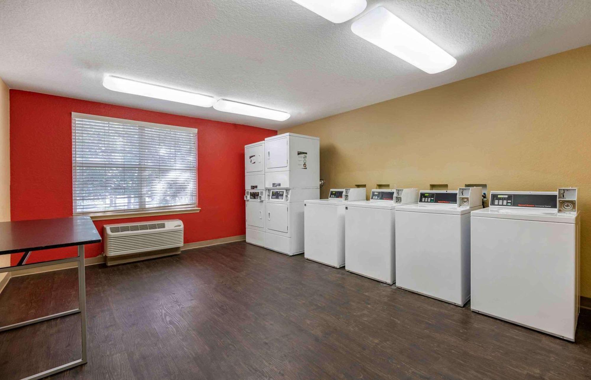 Extended Stay America Select Suites - Orlando - Maitland - Summit Tower Blvd Altamonte Springs Zewnętrze zdjęcie
